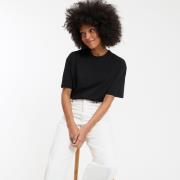 T-shirt loose, col rond, manches courtes