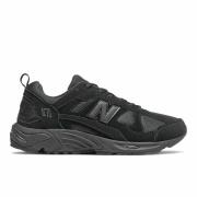 Baskets 878