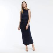 Robe crayon, longue, sans manches